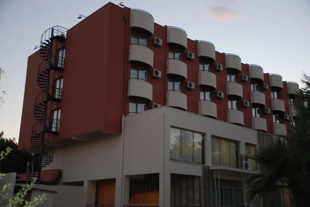 Birlik Hotel Isiklar