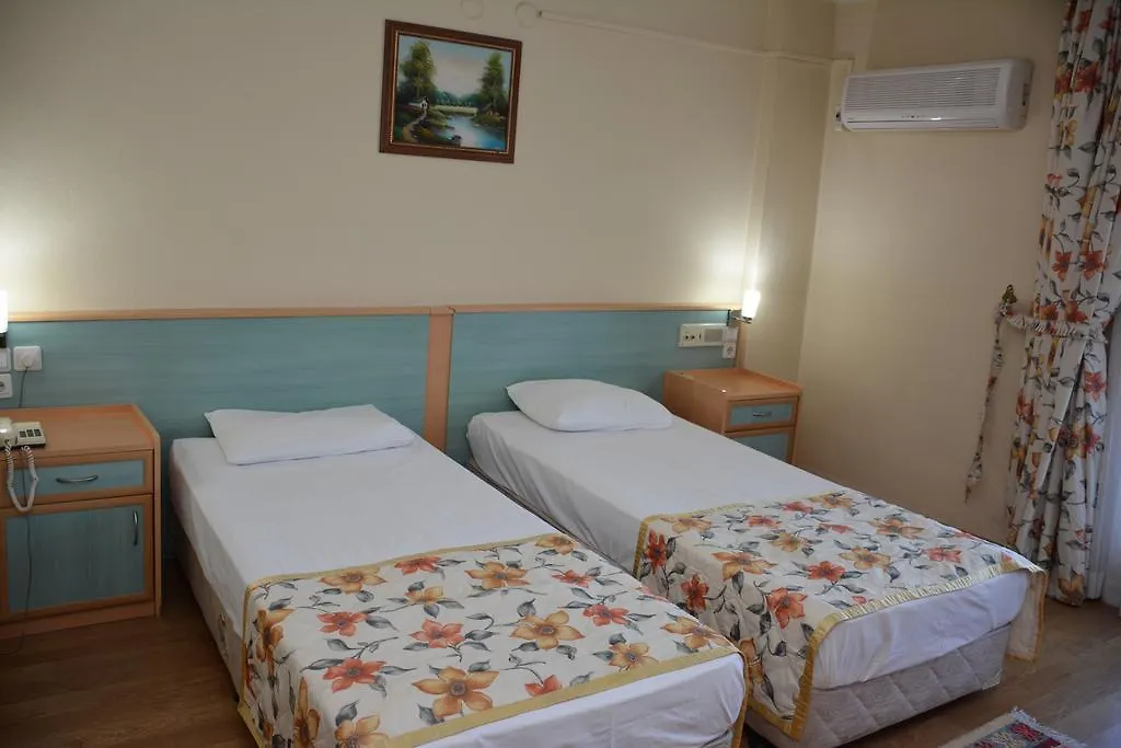 Birlik Hotel Isiklar