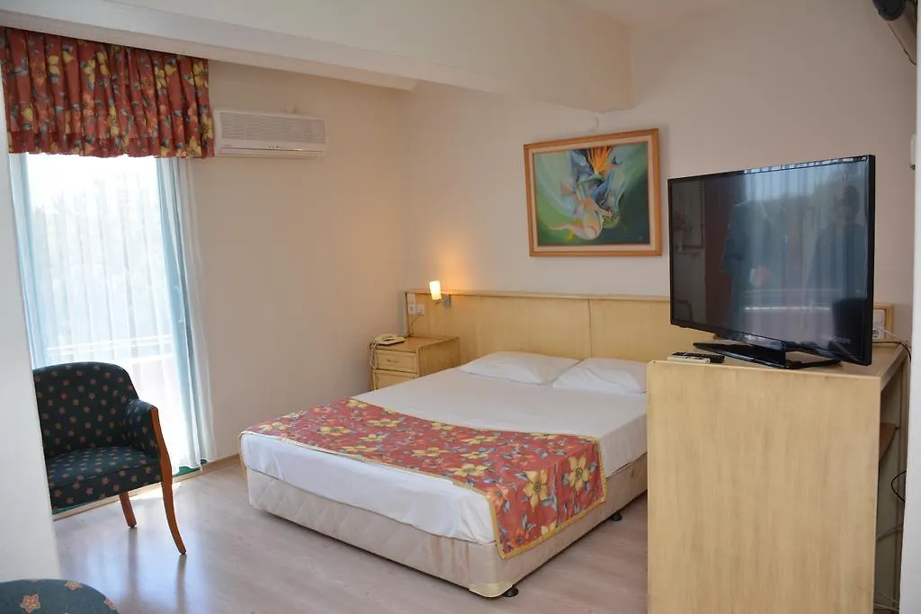 Birlik Hotel Isiklar