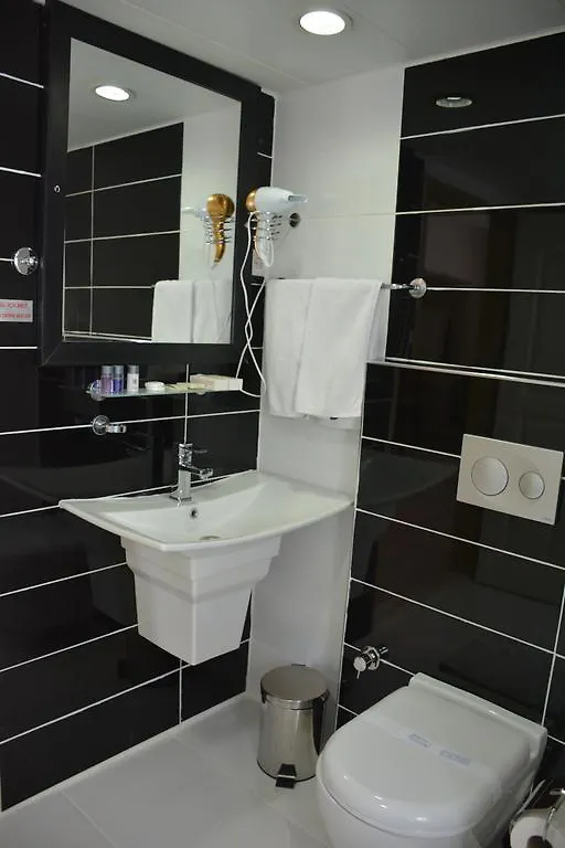 Birlik Hotel Isiklar Bornova