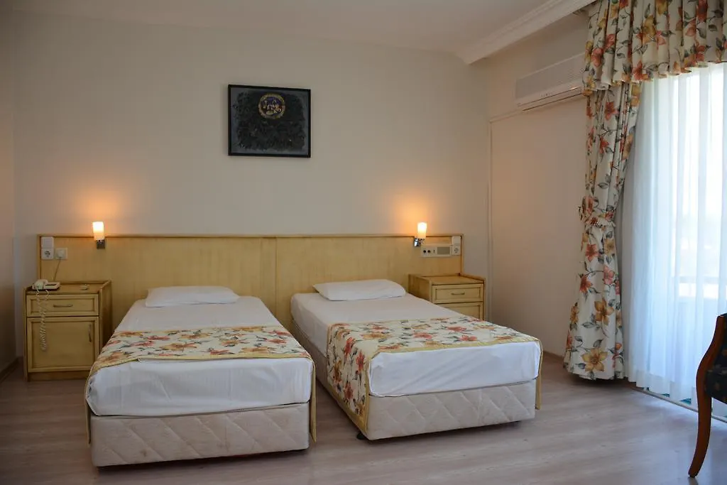 Birlik Hotel Isiklar 터키